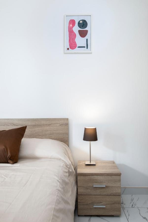 Sea View Apartment 2 Bedrooms 2 Bathrooms, 2 Minutes Away From The Sea Saint Julian's Exteriér fotografie