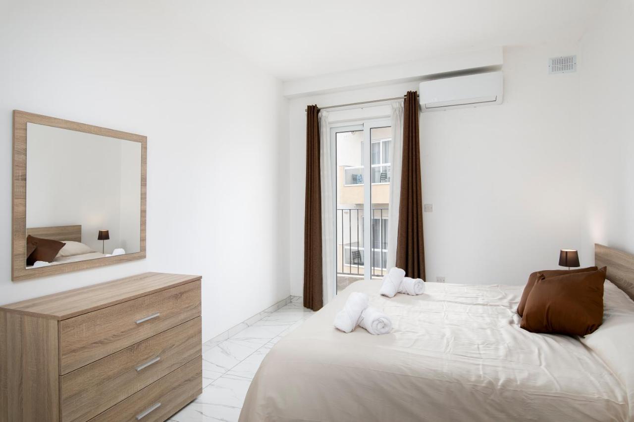Sea View Apartment 2 Bedrooms 2 Bathrooms, 2 Minutes Away From The Sea Saint Julian's Exteriér fotografie